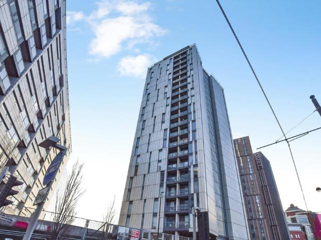 Flat for sale in MediaCityUK, Salford