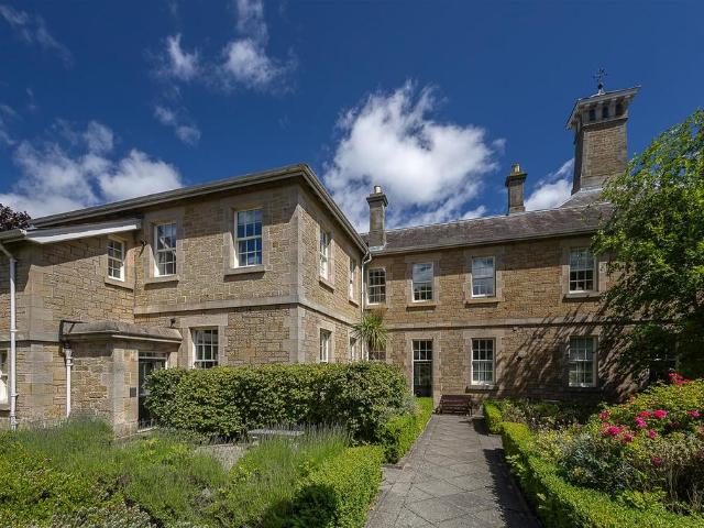 Flat for sale in Coxlodge, Tyne And Wear