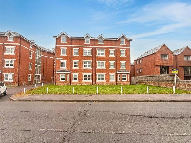 Flat for sale in Bridgemere, Eastbourne