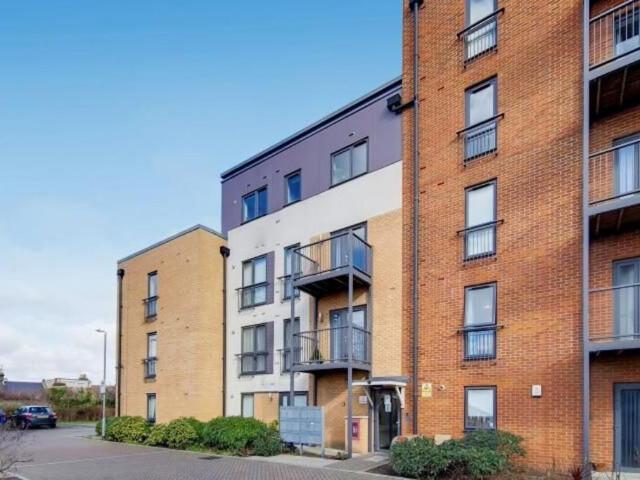 Flat for sale in East Greenwich, Greater London