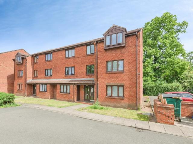 Flat for sale in Gravelly Hill, West Midlands