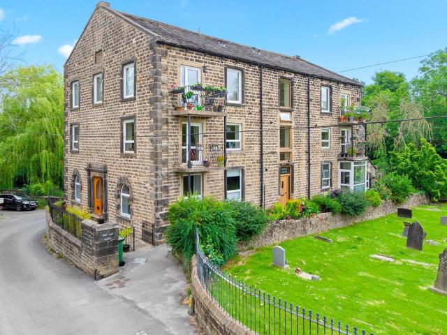Flat for sale in Addingham, West Yorkshire