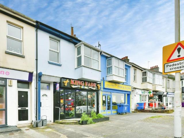 Flat for sale in Mount Wise