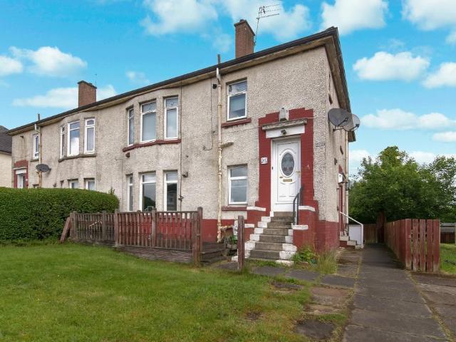 Flat for sale in Carntyne, Scotland