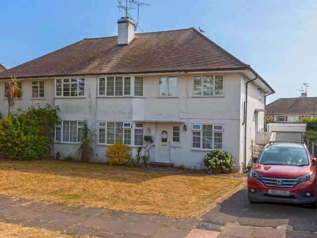 Flat for sale in Worthing, West Sussex