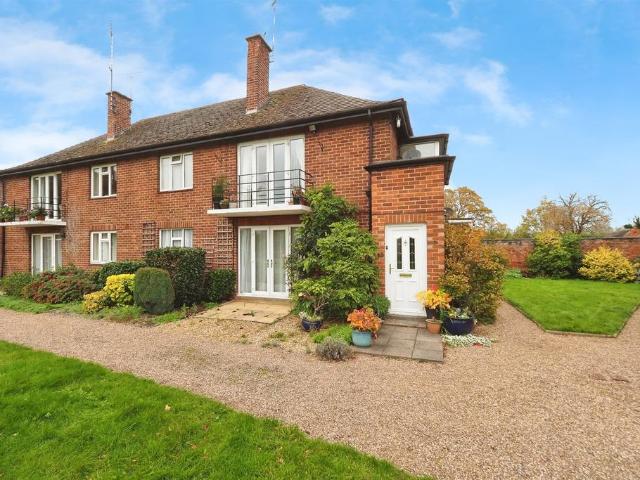 Flat for sale in Egginton, East Midlands