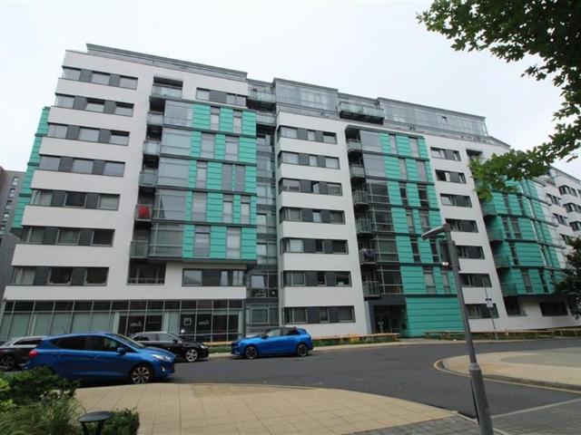Flat for sale in Holbeck Urban Village, Leeds