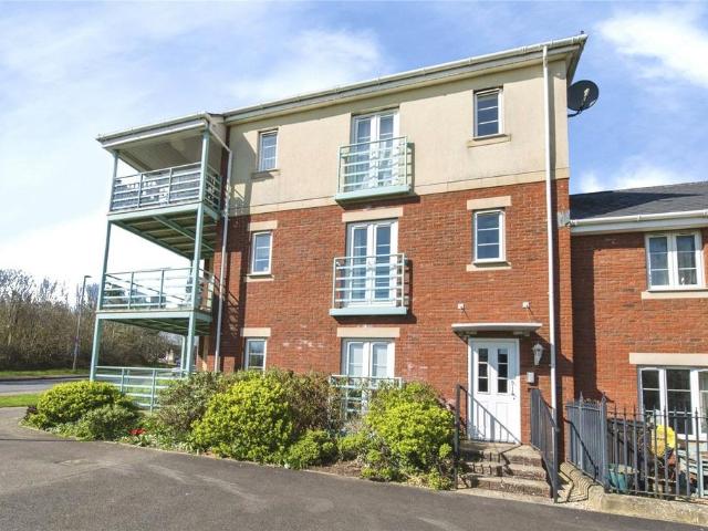 Flat for sale in Digby, Watergate
