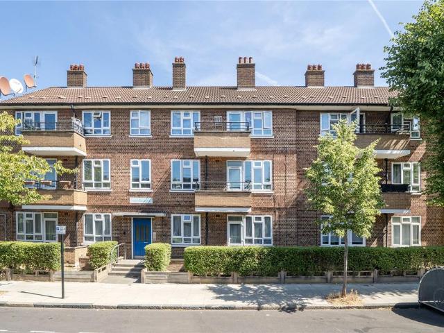 Flat for sale in Clapton, Lower Clapton
