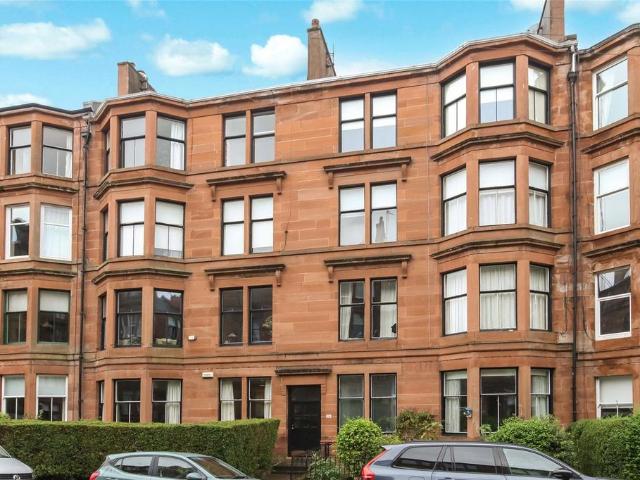 Flat for sale in Hyndland, Scotland