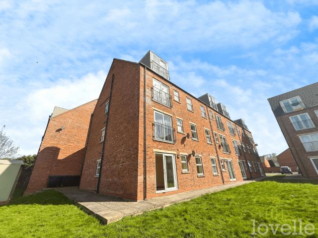 Flat for sale in Lincoln, St Catherines