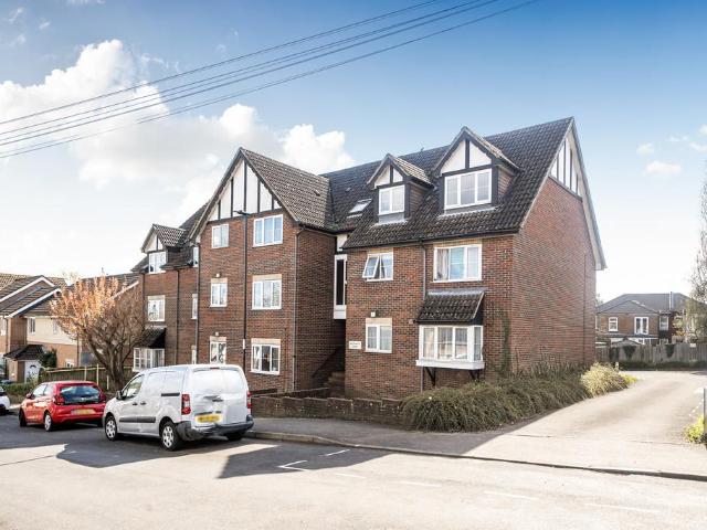 Flat for sale in Hampton Park, City Of Southampton