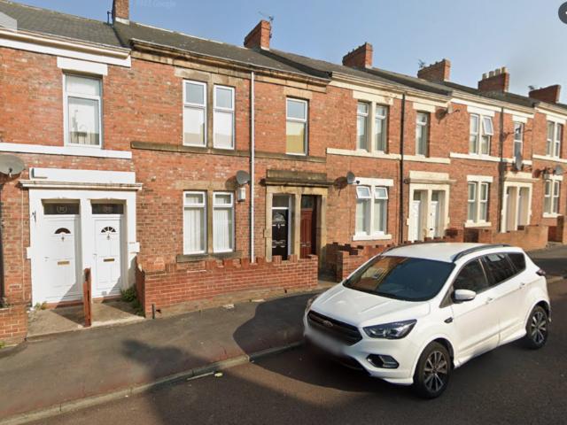 Flat for sale in Deckham, Gateshead