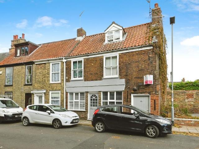 Flat for sale in South Lynn, Brookville