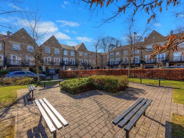 Flat for sale in Ecclesall, South Yorkshire