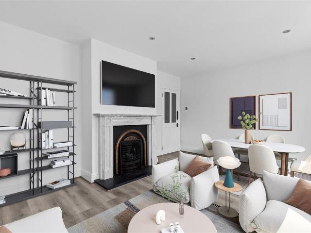 Flat for sale in London Borough of Croydon, Selhurst