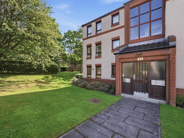 Flat for sale in Shaftesbury Park Colonies, Merchiston