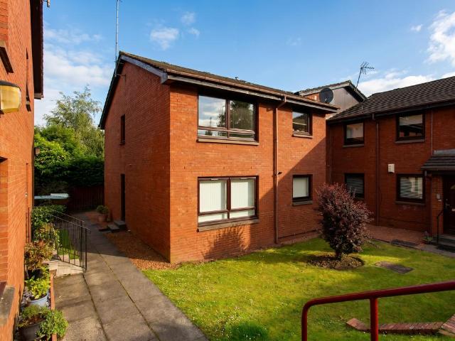Flat for sale in Potterhill, Glenburn