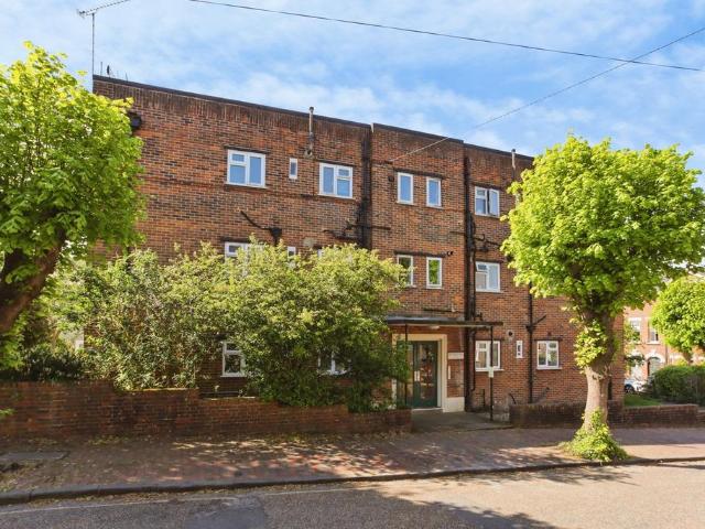 Flat for sale in St James, Sandown Park