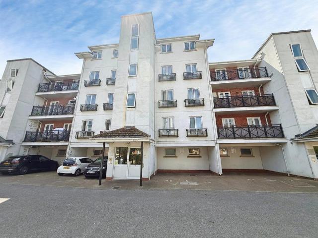 Flat for sale in Abbey Wood, Greater London