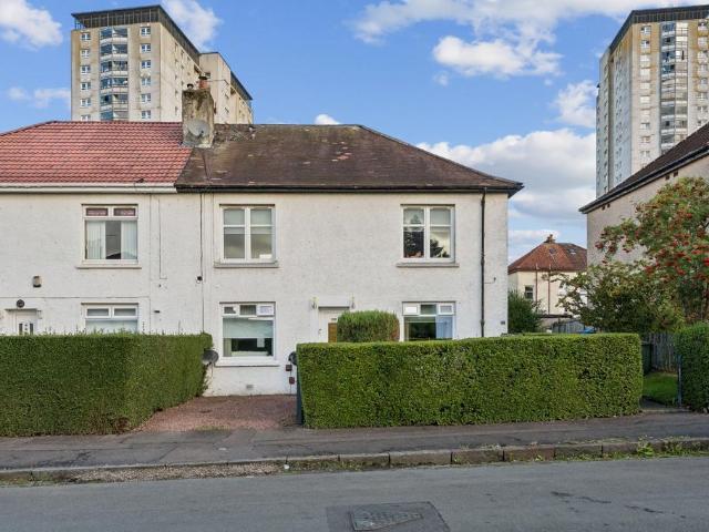 Flat for sale in Knightswood, Scotland