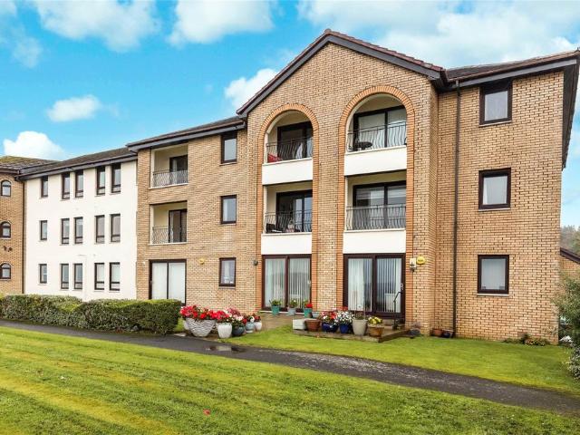 Flat for sale in Fort Matilda, Gourock