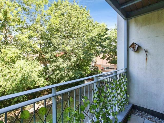 Flat for sale in Brook Street, Bourne Vale