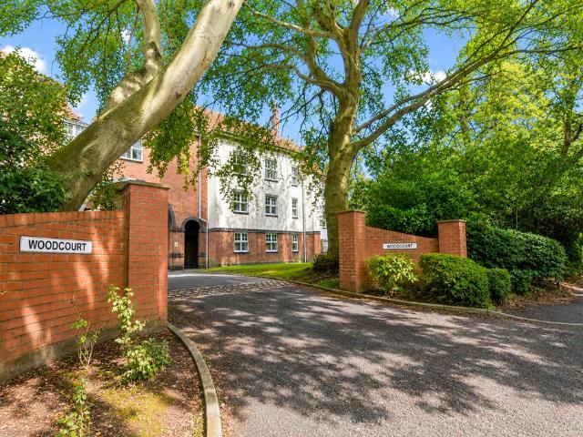 Flat for sale in Georgia, Greater Manchester