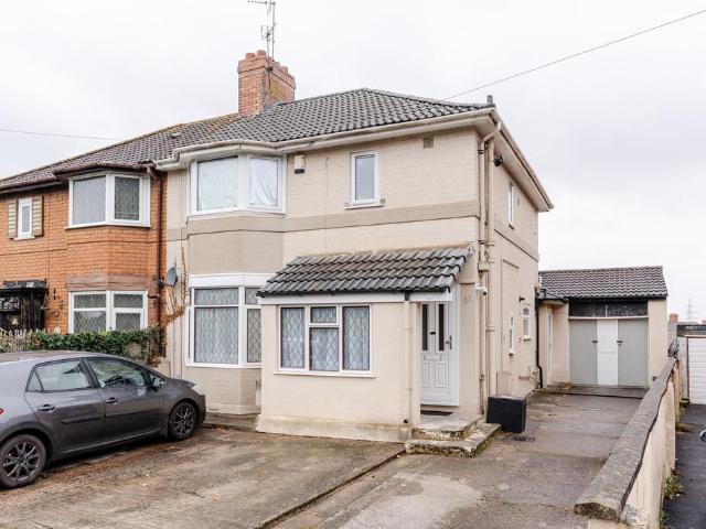 Flat for sale in Shirehampton, Bristol