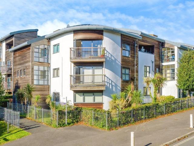 Flat for sale in Mount Wise