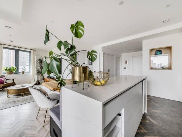 Flat for sale in Bromley-by-Bow, Poplar Grove