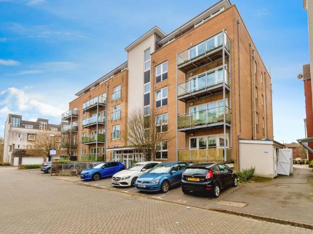 Flat for sale in Banister's Park, City Of Southampton