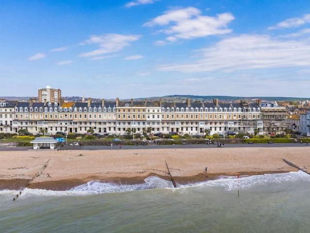 Flat for sale in West Worthing, Worthing
