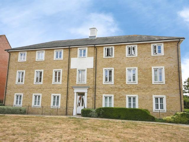 Flat for sale in Chelmsford, Essex