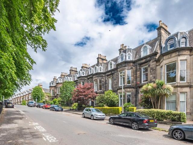 Flat for sale in Haymarket, Scotland