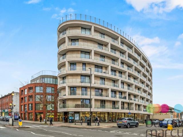Flat for sale in London Borough of Barnet, Greater London