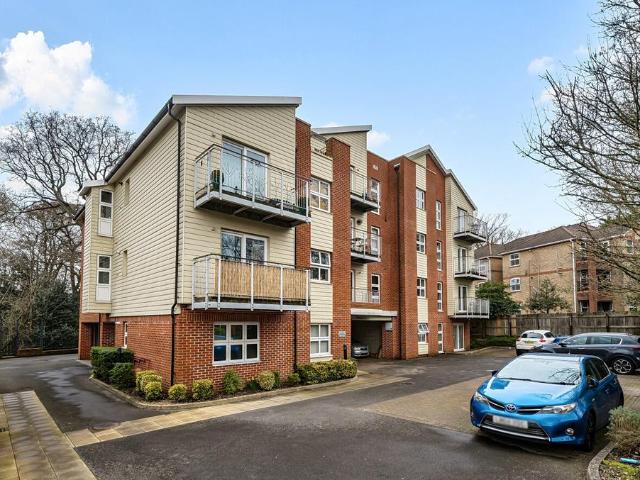 Flat for sale in Banister's Park, Isle Of Man