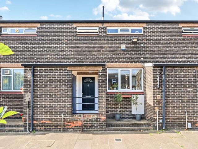House for sale in Dulwich Village, Greater London