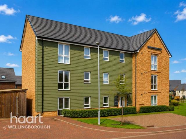 Flat for sale in Glenvale Park, Wellingborough