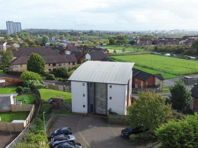 Flat for sale in Drumchapel, Glasgow