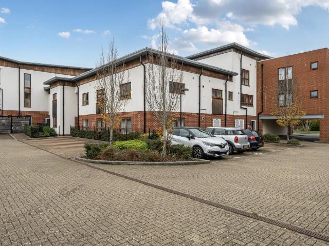 Flat for sale in Priest Down, Hampshire