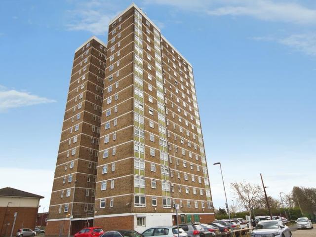 Flat for sale in Dagenham, Isle Of Man