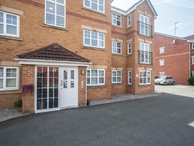 Flat for sale in Westleigh, Wigan