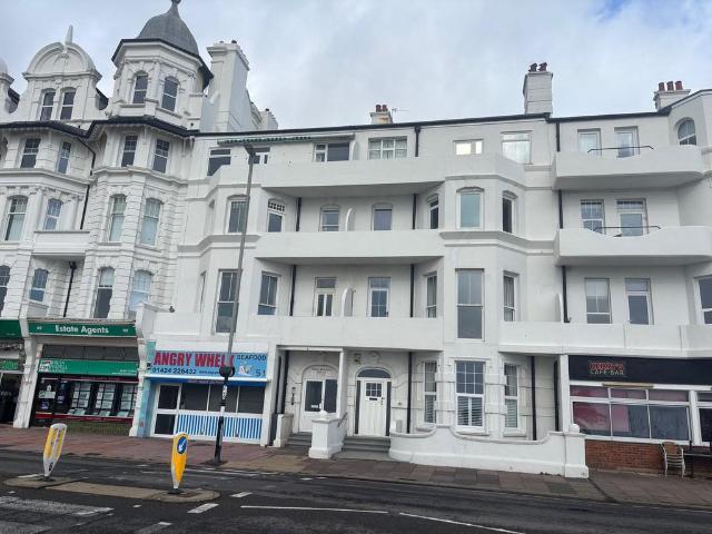 Flat for sale in Central, Heathlands