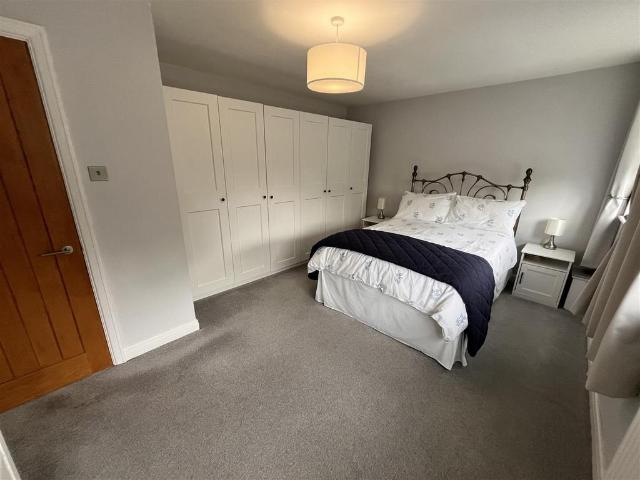 Flat for sale in Alderley Edge