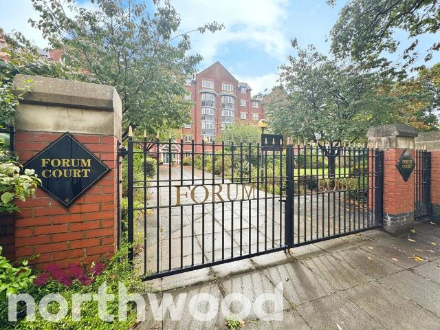 Flat for sale in Southport, Sefton