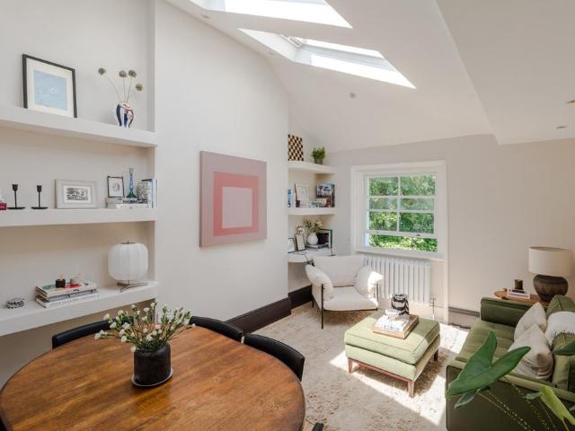 Flat for sale in Kensal Town, Bayswater