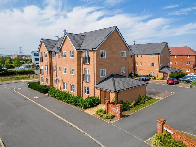 Flat for sale in Berryfield, Buckinghamshire