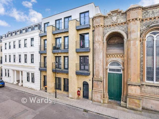 Flat for sale in East Cliff, Thanet