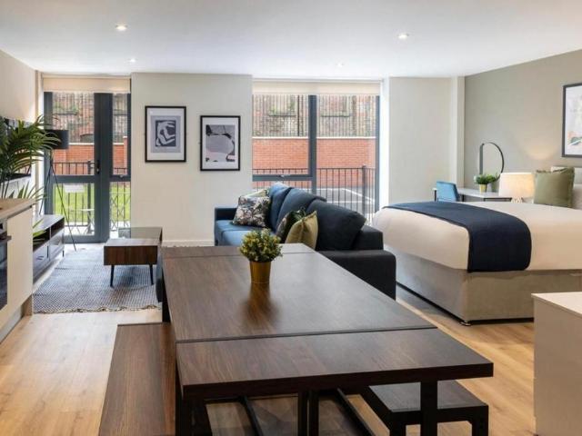 Flat for sale in Calderstones